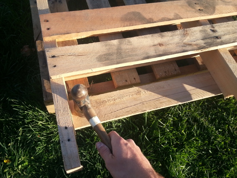 Build Wooden Flower Boxes DIY PDF mounting a bench vise 